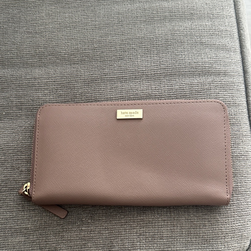 Kate Spade Muave Brown Zip Wallet